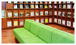 1階ブラウジングコーナー写真